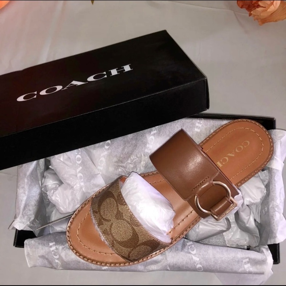 Womens Coach Hallie Sandals size 8 color brown